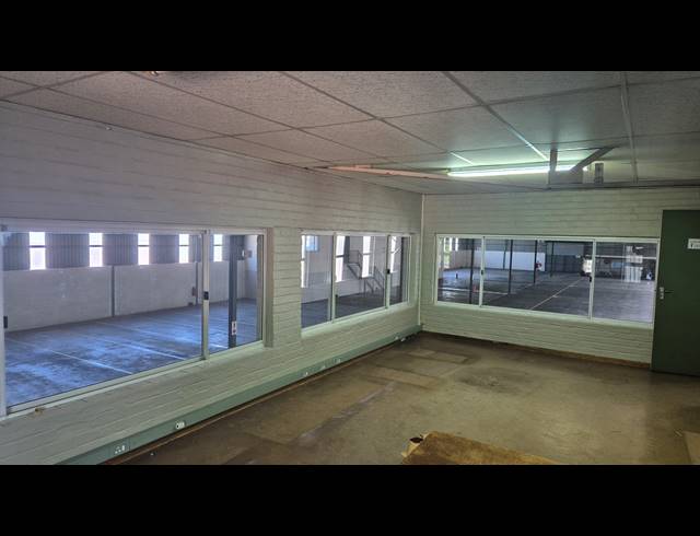 3,660M² WAREHOUSE TO LET IN WHITE RIVER INDUSTRIAL